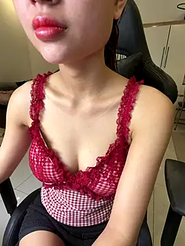 Snapshot of __Lilybae__ chatting on 9, 11, 2025 Lilybae online show from 9, 11, 2025