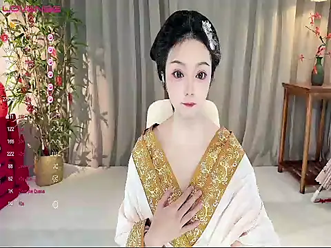 Snapshot of LuckyGirl_GeGe chatting on 27, 10, 2025 LuckyGirl GeGe online show from 27, 10, 2025