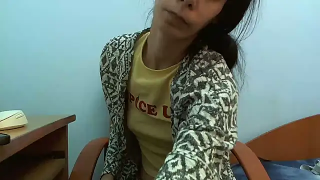 Snapshot of andreea713 chatting on 14, 3, 2026 andreea713 online show from 14, 3, 2026