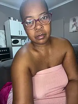 Snapshot of SweetCandy84 chatting on 11, 3, 2026 SweetCandy84 online show from 11, 3, 2026