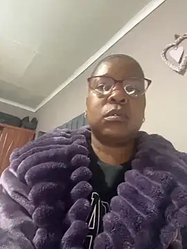 Snapshot of SweetCandy84 chatting on 9, 6, 2026 SweetCandy84 online show from 9, 6, 2026