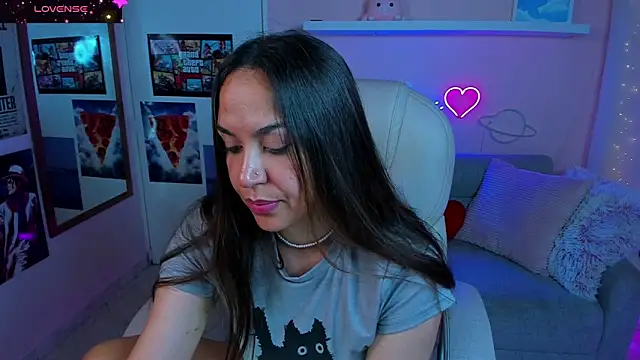 VenusIsLove  online show from 24, 1, 2025