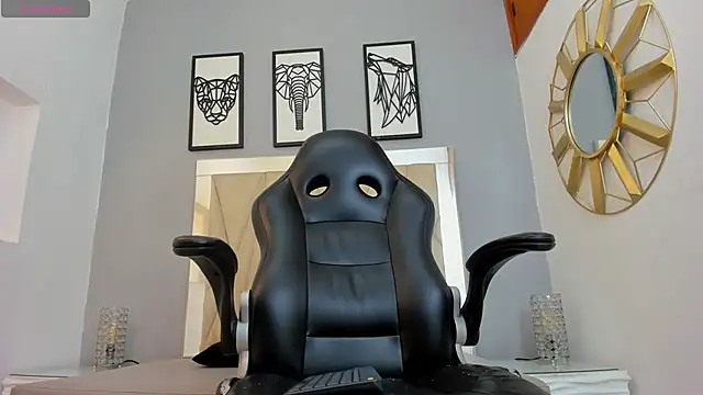 Snapshot of adams_bobby chatting on 15, 4, 2026 adams bobby online show from 15, 4, 2026