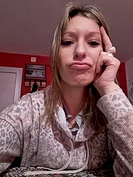 Snapshot of Katyfoxie chatting on 28, 10, 2025 Katyfoxie online show from 28, 10, 2025