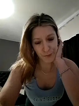 Snapshot of Katyfoxie chatting on 1, 11, 2025 Katyfoxie online show from 1, 11, 2025