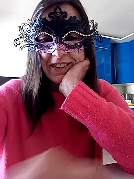 Snapshot of MissMonella85 chatting on 3, 4, 2026 MissMonella85 online show from 3, 4, 2026