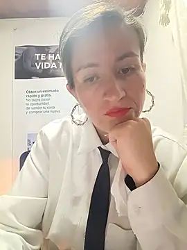 Snapshot of Valentina--1 chatting on 4, 6, 2026 Valentina--1 online show from 4, 6, 2026