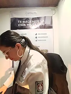 Snapshot of Valentina--1 chatting on 18, 6, 2026 Valentina--1 online show from 18, 6, 2026
