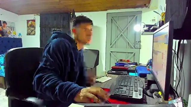 Malek Ivonny online show from 8, 11, 2025