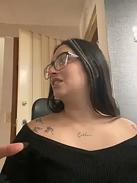 Kloe Novoa online show from 19, 2, 2026