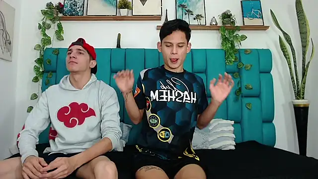 Hot Boys Latinos X online show from 1, 11, 2025