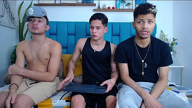 Hot Boys Latinos X online show from 6, 3, 2026