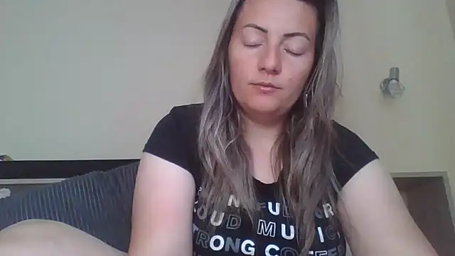 Snapshot of Gabrielaalialiali chatting on 27, 4, 2026 Gabrielaalialiali online show from 27, 4, 2026