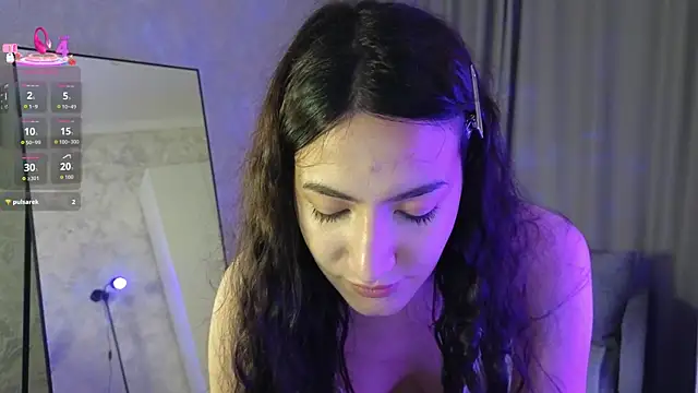 Mulan Lo online show from 28, 11, 2025