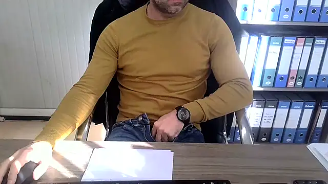 Snapshot of Evasionee chatting on 11, 2, 2026 Evasionee online show from 11, 2, 2026