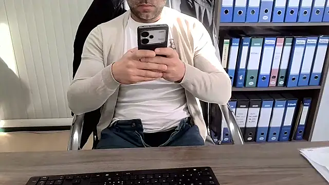 Snapshot of Evasionee chatting on 23, 2, 2026 Evasionee online show from 23, 2, 2026