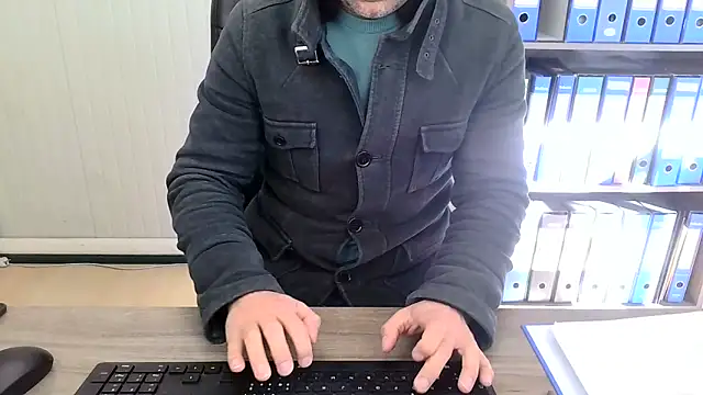 Snapshot of Evasionee chatting on 25, 2, 2026 Evasionee online show from 25, 2, 2026