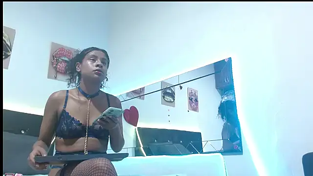 antonella pink2 online show from 15, 2, 2026