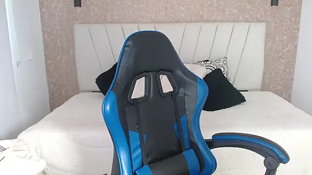 AliceSmity  online show from 1, 4, 2026