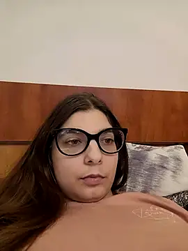 sweetbabygirlforyou online show from 15, 12, 2025