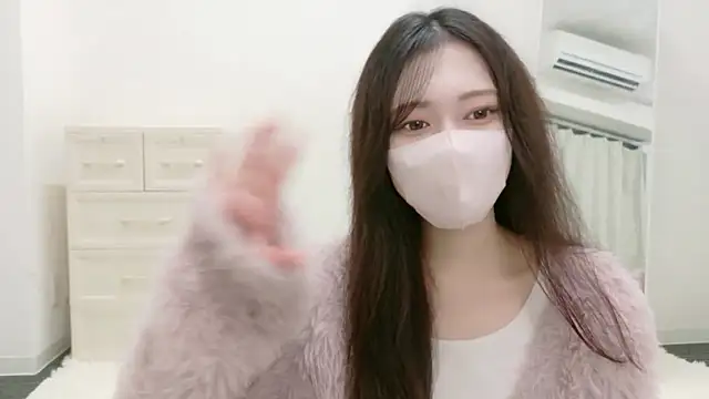 Snapshot of annachan_v chatting on 4, 4, 2026 annachan v online show from 4, 4, 2026