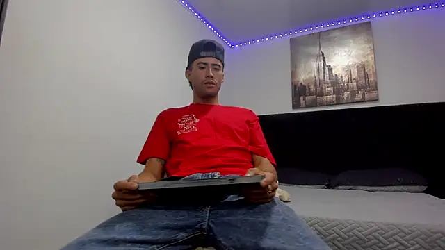 Snapshot of harold_777 chatting on 28, 10, 2025 harold 777 online show from 28, 10, 2025