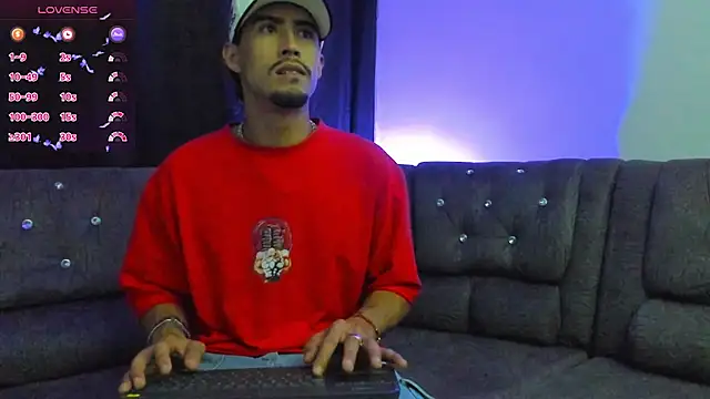 Snapshot of harold_777 chatting on 17, 11, 2025 harold 777 online show from 17, 11, 2025