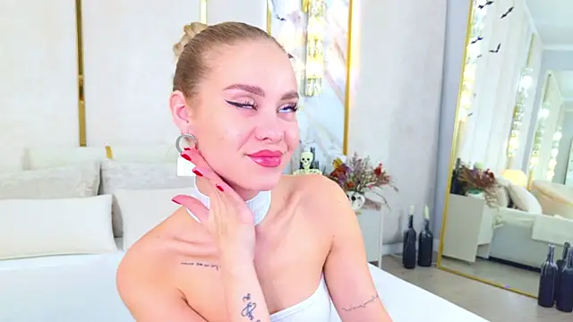 Rose Masson online show from 4, 11, 2025