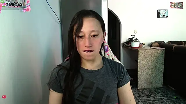 Snapshot of Sunshine_e chatting on 19, 5, 2026 Sunshine e online show from 19, 5, 2026