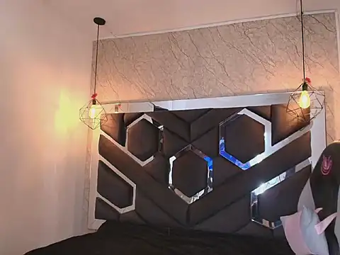 cataleya sambrano online show from 17, 12, 2025