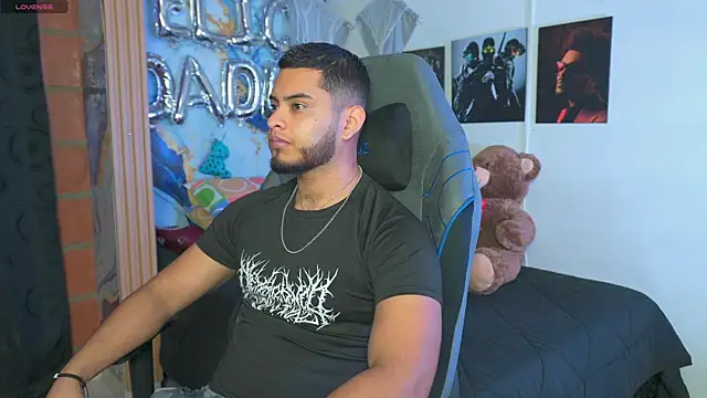 Tiler wolker online show from 13, 1, 2026