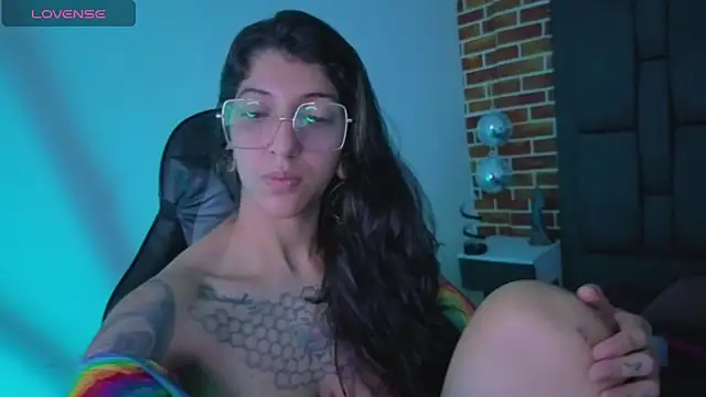 ghostwomaan online show from 27, 11, 2025