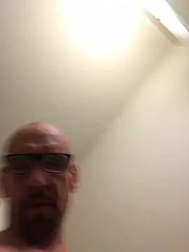 Snapshot of meatzzzzzz chatting on 8, 11, 2025 meatzzzzzz online show from 8, 11, 2025