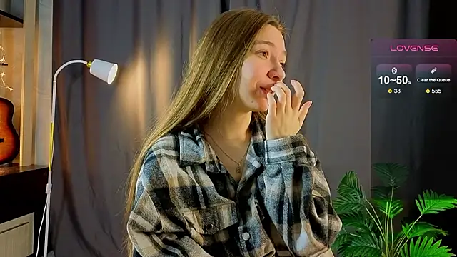 Snapshot of miragge_ chatting on 8, 2, 2026 miragge online show from 8, 2, 2026