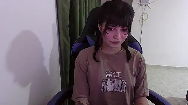 Snapshot of Annagoth_ chatting on 27, 10, 2025 Annagoth  online show from 27, 10, 2025