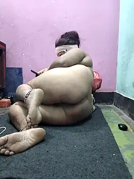 CUTE-GIRL-1 online show from 15, 4, 2026