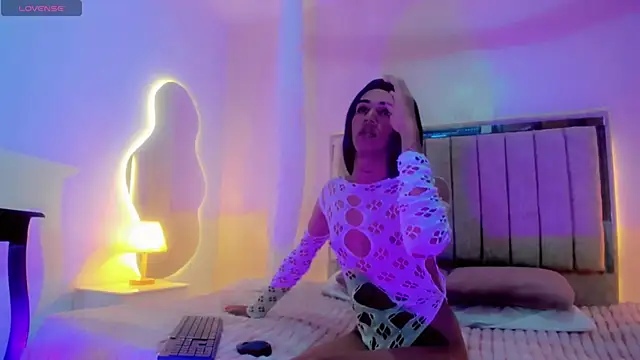 Snapshot of daniela_acosta chatting on 27, 10, 2025 daniela acosta online show from 27, 10, 2025