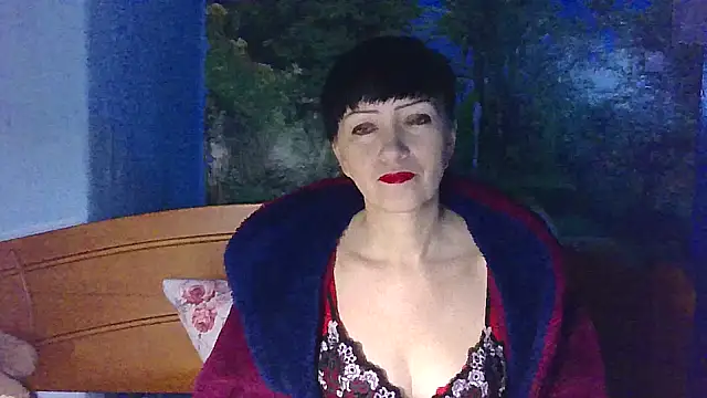 IffetLove42 online show from 6, 2, 2026