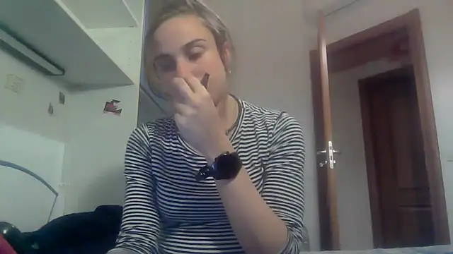 Snapshot of SinnEmily chatting on 15, 12, 2025 SinnEmily online show from 15, 12, 2025