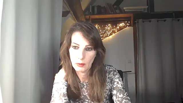 MissDyannis online show from 9, 3, 2026