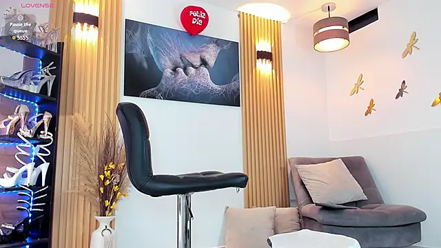 Andrea zhang online show from 7, 3, 2026