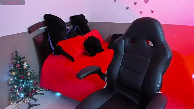 Monserrat Cute  online show from 18, 12, 2025