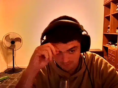 Snapshot of franquitotupapacito chatting on 27, 10, 2025 franquitotupapacito online show from 27, 10, 2025