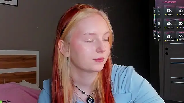 Snapshot of AngelWisee chatting on 12, 6, 2026 AngelWisee online show from 12, 6, 2026
