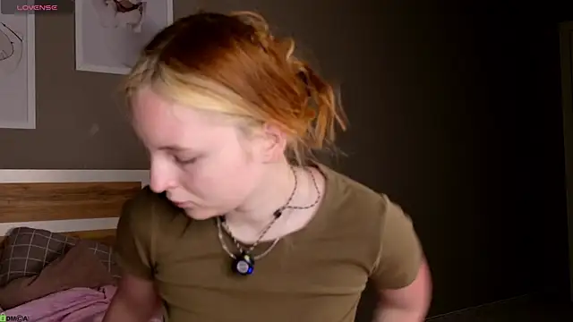 Snapshot of AngelWisee chatting on 17, 7, 2026 AngelWisee online show from 17, 7, 2026