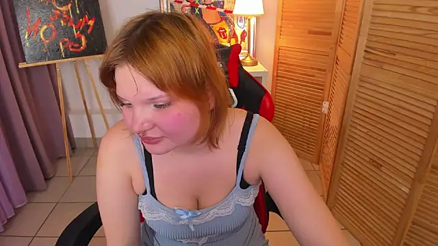 babyyullii online show from 12, 11, 2025