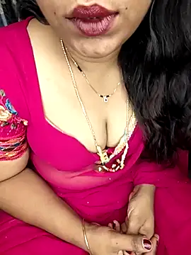 Snapshot of shreyareddy99 chatting on 12, 5, 2026 shreyareddy99 online show from 12, 5, 2026