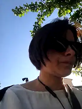 Piediniecollant online show from 19, 4, 2026