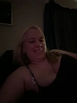 Snapshot of SilverSeductress chatting on 10, 1, 2026 SilverSeductress online show from 10, 1, 2026