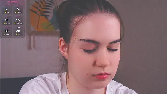 LoreeScialdone online show from 13, 11, 2025